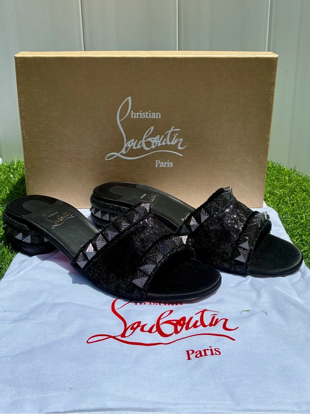 CHRISTIAN LOUBOUTIN PYRAMULE 30 SLIDE MULE SANDAL BLACK VELVET METAL STUDS SZ 38